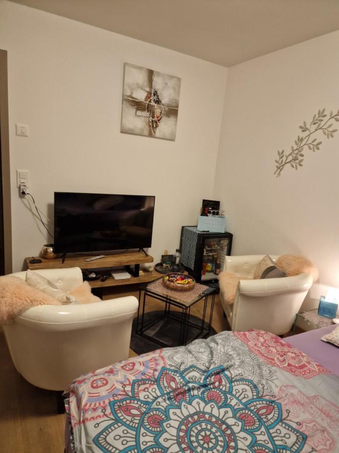 Chambre Aux Bord De L'Areuse Экстерьер фото
